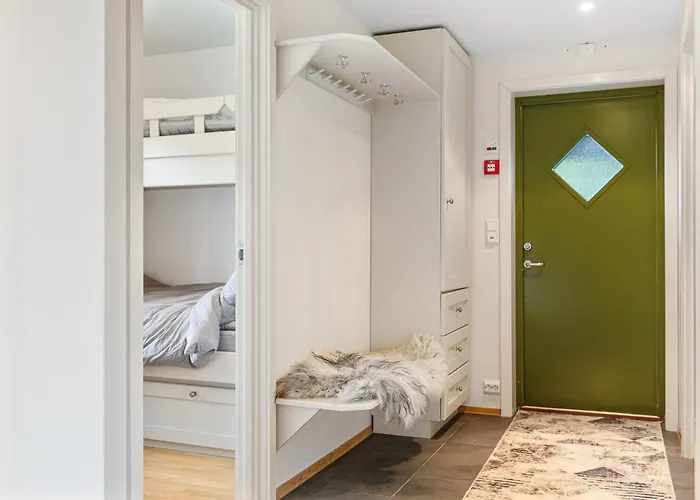 Nydelig Utsikt, In Out, 3 Soverom *